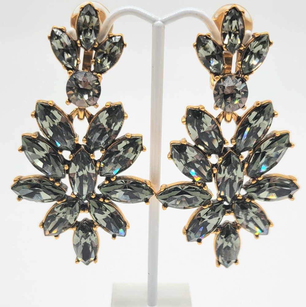 Oscar de la Renta Gray Diamond Swarovski Crystal Marquise Cluster Clip Earrings
